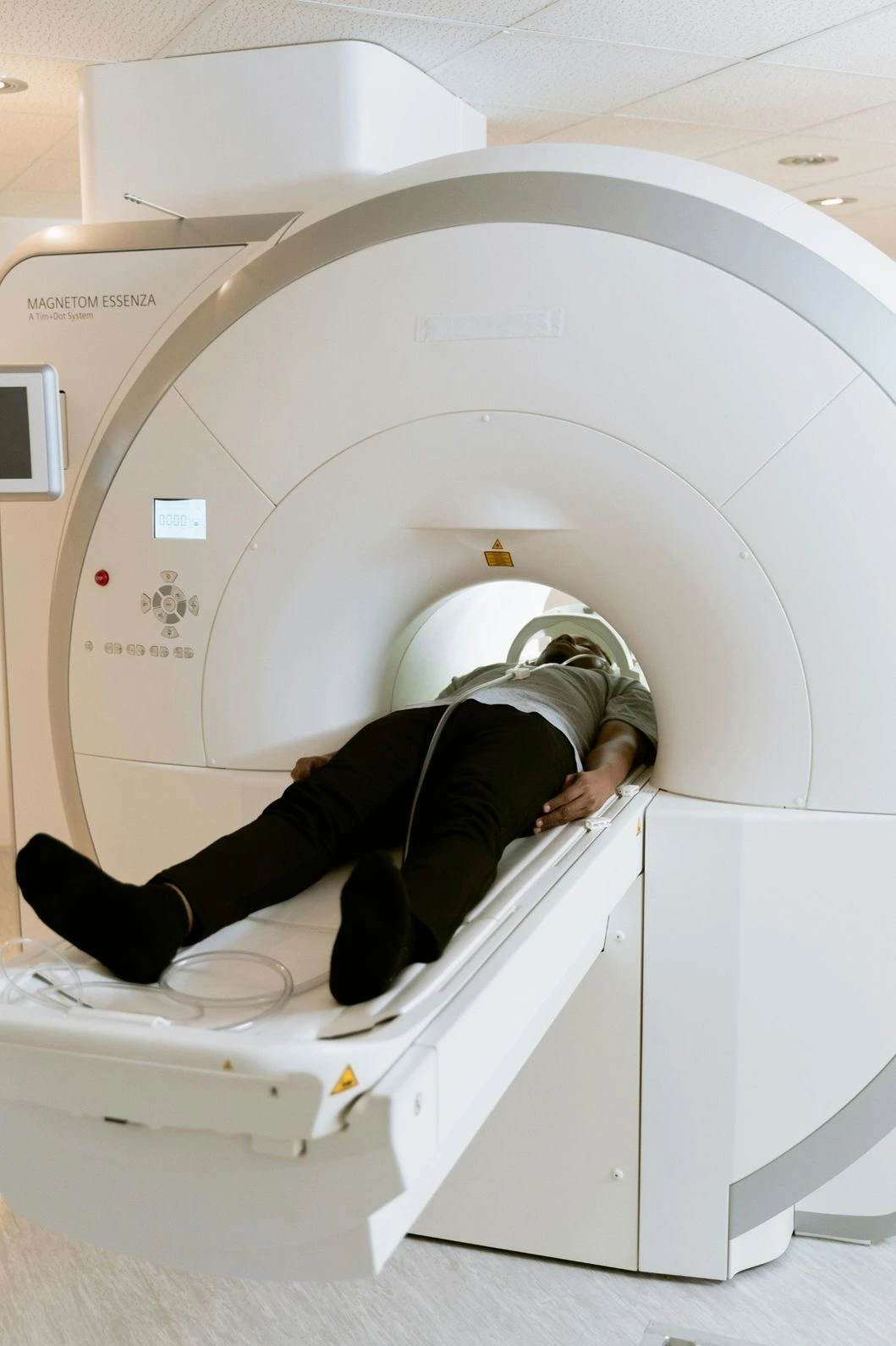 Brain imaging specialists Madurai reviewing MRI brain scan at Meera Scans 4D neuro care